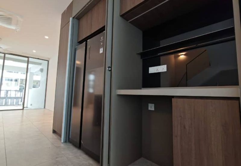 Hinai Heights Luxury Duplex Villa at Tanjung Bungah, Low Density, CCC Obaintaned, 