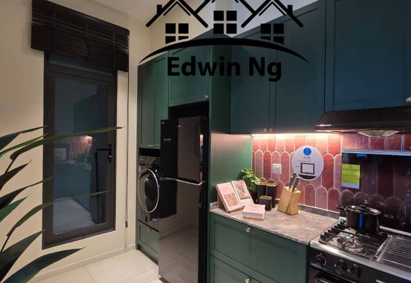 Queens Residences @ Queens Waterfront