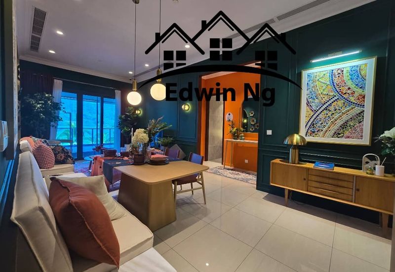 Queens Residences @ Queens Waterfront