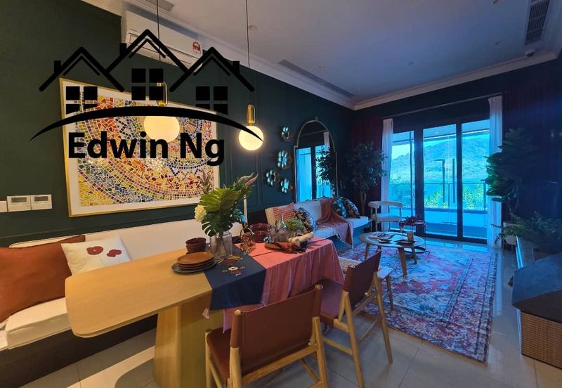 Queens Residences @ Queens Waterfront