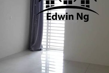 [RARE UNIT] Lower Unit Townhouse at Raintree Park 1, Bandar Tasek Mutiara, Simpang Ampat, Unfurnished, Facing Pool