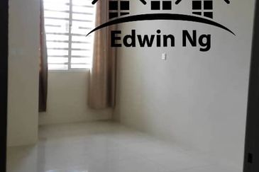 [RARE UNIT] Lower Unit Townhouse at Raintree Park 1, Bandar Tasek Mutiara, Simpang Ampat, Unfurnished, Facing Pool