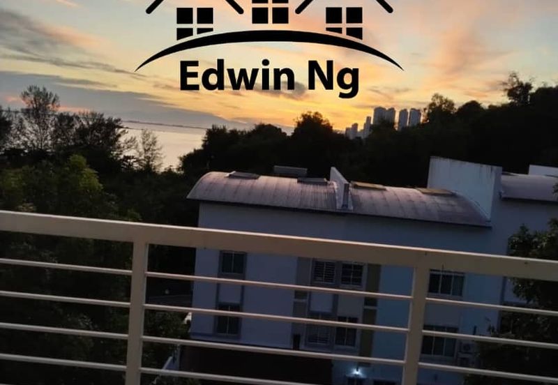 3 Storey Terrace House, Fully Furnished & Renovated at Shamrock Beach Villa, Batu Ferringhi