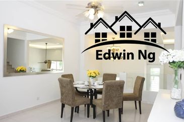 3 Storey Terrace House, Fully Furnished & Renovated at Shamrock Beach Villa, Batu Ferringhi