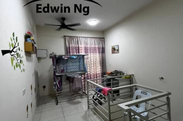 Fully Furnished & Renovated Upper Unit Townhouse at Raintree Park 1, Pearl City, Simpang Ampat