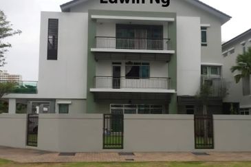 Bukit Dumbar Residences
