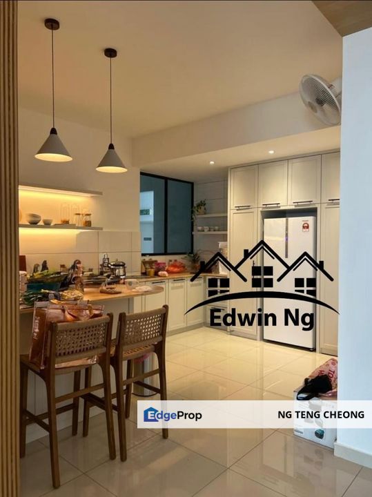 Waterside Residence at The Light City, Middle Floor, Fully Furnished & Renovated, Seaview, Penang, Gelugor