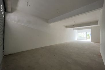 For Rent 2 Sty Shop - Next to Mr DIY @ Tanjong Puteri Resort (Near to Johor Port - access via Pasir Gudang Highway, EDL & SDE)