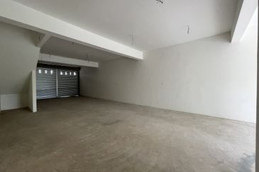 For Rent 2 Sty Shop - Next to Mr DIY @ Tanjong Puteri Resort (Near to Johor Port - access via Pasir Gudang Highway, EDL & SDE)