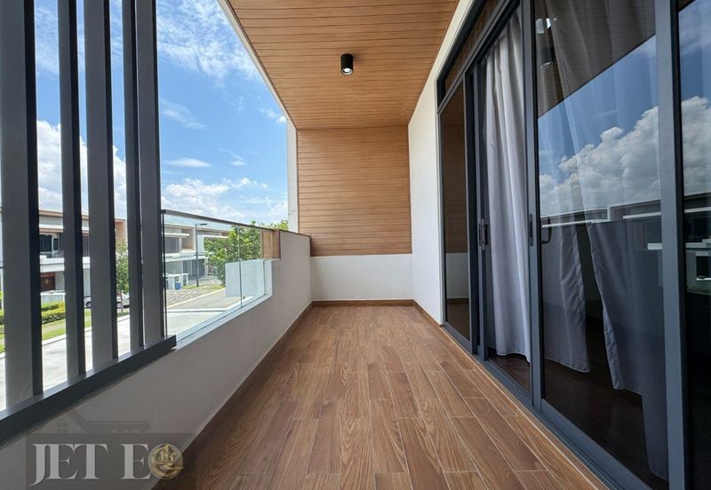 Terraza @ Eco Sanctuary