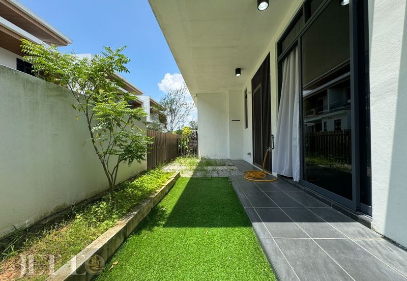 Terraza @ Eco Sanctuary