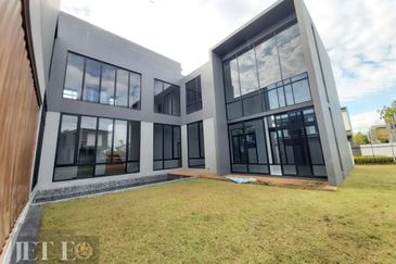 Grandezza @ Eco Sanctuary