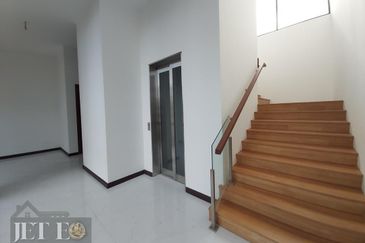 Grandezza @ Eco Sanctuary