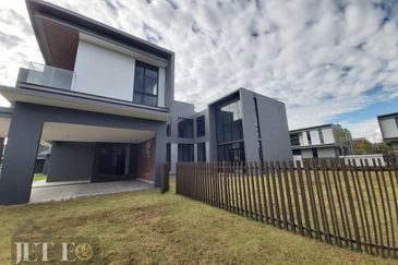 Grandezza @ Eco Sanctuary