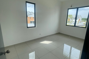 Robin @ Bandar Rimbayu