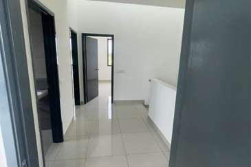 Robin @ Bandar Rimbayu