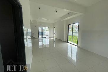 Robin @ Bandar Rimbayu