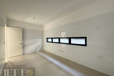 Freesia Residences @ Tropicana Aman