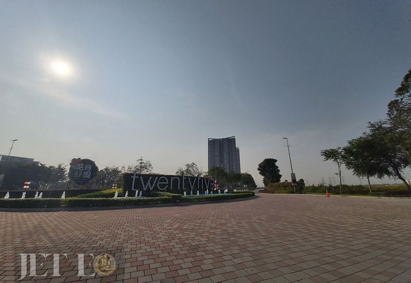 Lucent Residence @ twentyfive.7