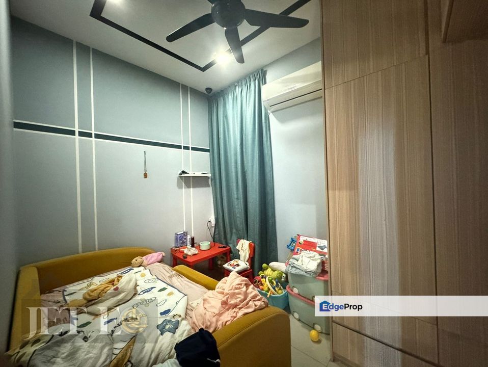 Maple KSL Klang Blue Theme Renovated, Selangor, Klang