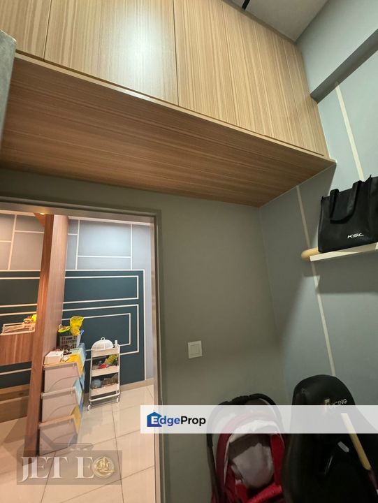 Maple KSL Klang Blue Theme Renovated, Selangor, Klang