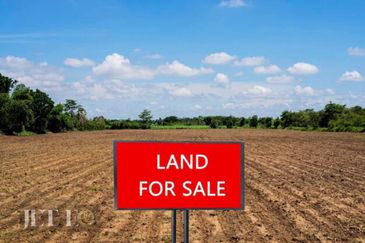 Kampung Sungai Kayu Ara