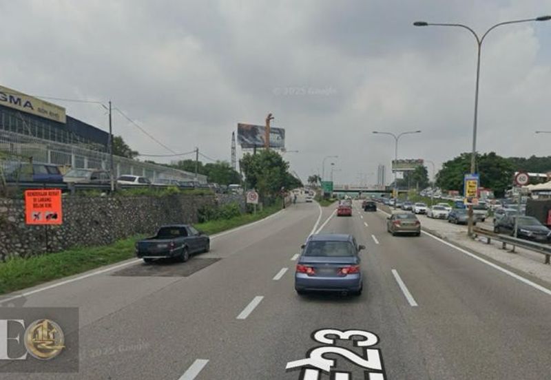 Kampung Sungai Kayu Ara