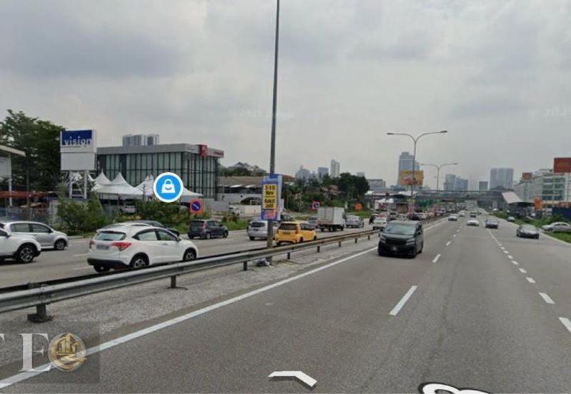 Kampung Sungai Kayu Ara