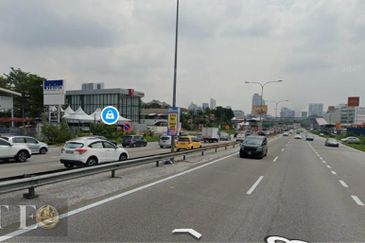 Kampung Sungai Kayu Ara