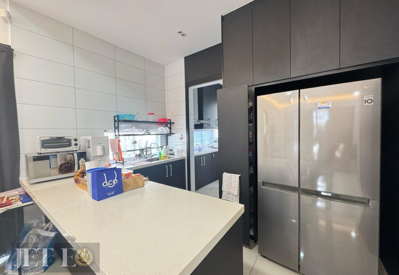 Lucent Residence @ twentyfive.7