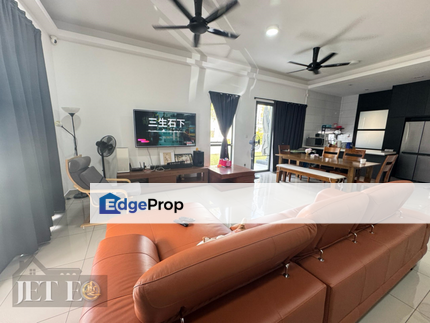 Fully Furnished and renovated with kitchen cabinet build in condition, Selangor, Kota Kemuning