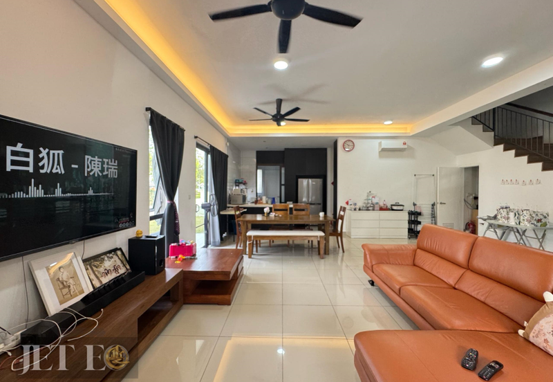 Lucent Residence @ twentyfive.7