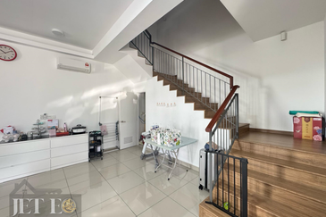 Lucent Residence @ twentyfive.7