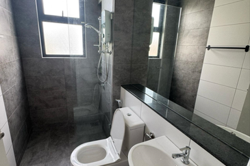 Lucent Residence @ twentyfive.7