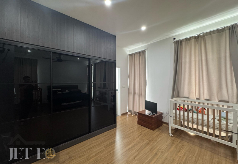 Lucent Residence @ twentyfive.7