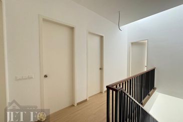 Sencilia @ Eco Sanctuary