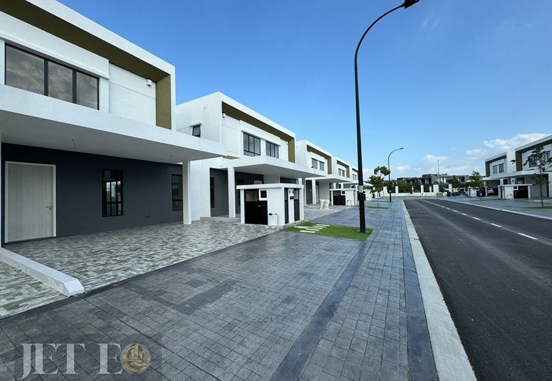 Sencilia @ Eco Sanctuary