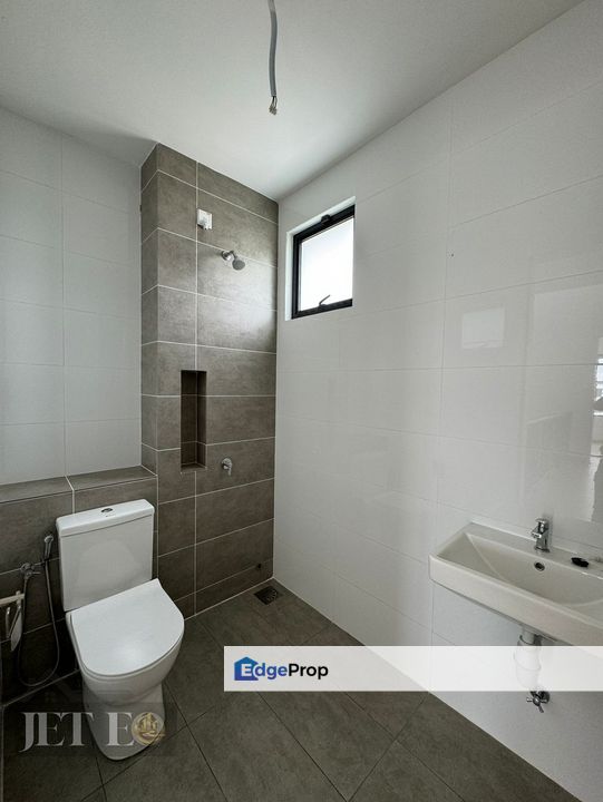 Eco Sanctuary Sencilia Garden Home facing lake view, Selangor, Telok Panglima Garang