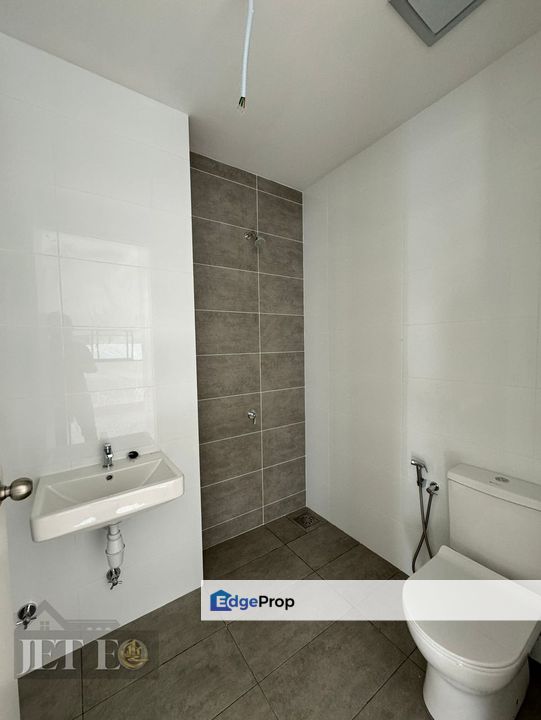 Eco Sanctuary Sencilia Garden Home facing lake view, Selangor, Telok Panglima Garang