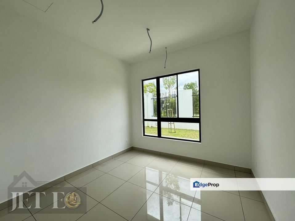 Eco Sanctuary Sencilia Garden Home facing lake view, Selangor, Telok Panglima Garang