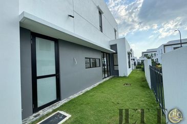 Sencilia @ Eco Sanctuary