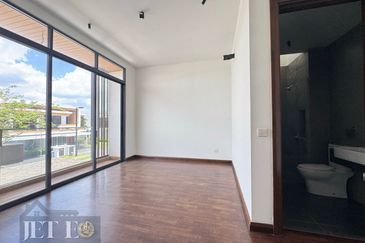 Terraza @ Eco Sanctuary