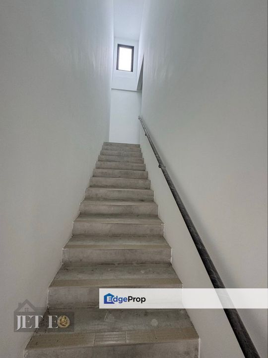 Bandar Rimbayu U2 Uptown Square first floor, Selangor, Telok Panglima Garang