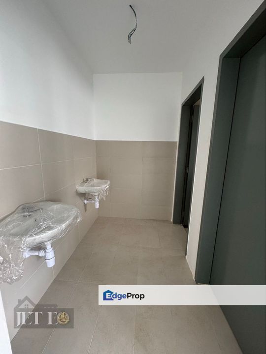 Bandar Rimbayu U2 Uptown Square first floor, Selangor, Telok Panglima Garang