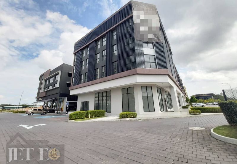 Eco Somerset 2 Corner 4 storey shop Eco Sanctuary