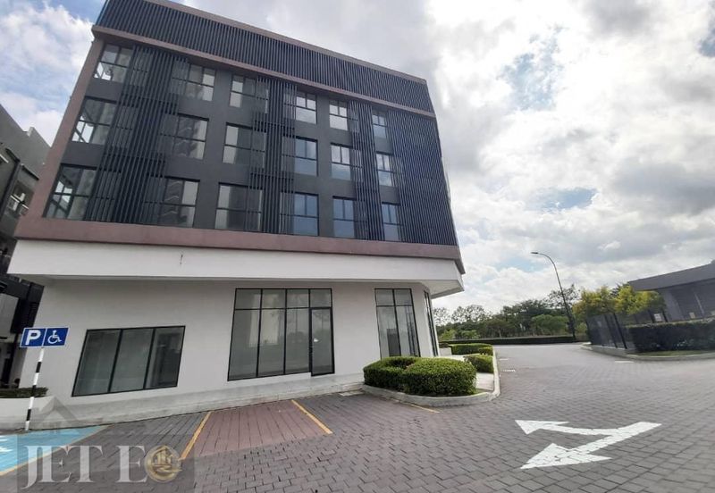 Eco Somerset 2 Corner 4 storey shop Eco Sanctuary