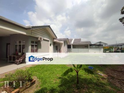 Mahkota Banting 1sty Corner House with Big Land, Selangor, Banting