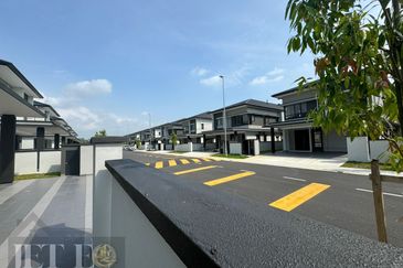 Freesia Residences @ Tropicana Aman