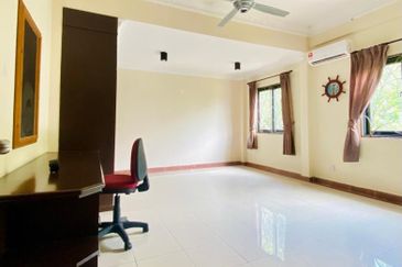 Taman Kingfisher Detached House | Bungalow | 1 Borneo Mall | UMS | KK | Sabah For Sale