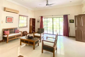 Taman Kingfisher Detached House | Bungalow | 1 Borneo Mall | UMS | KK | Sabah For Sale